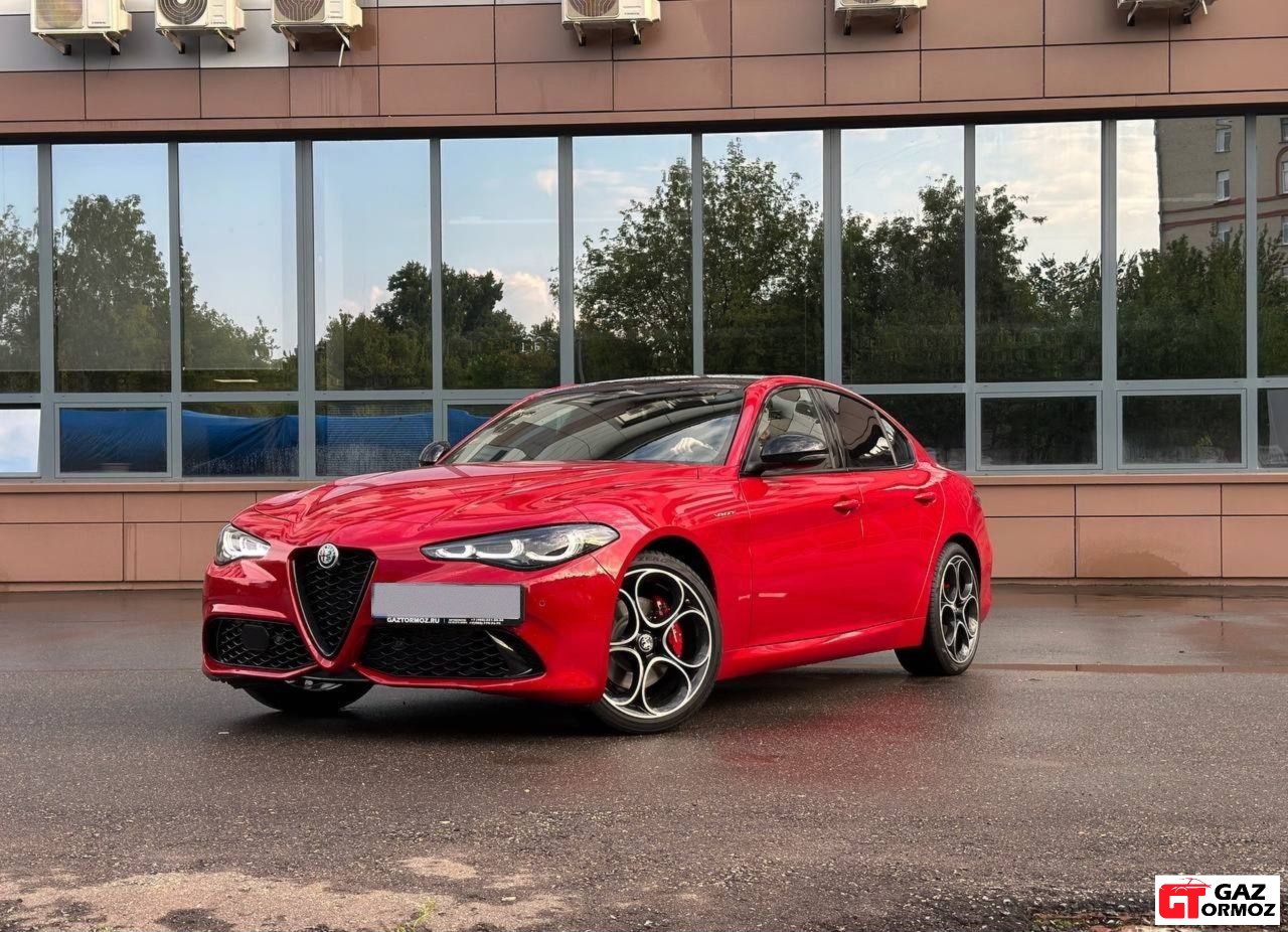 Заказать Alfa Romeo Giulia из Европы по цене 7 575 000 ₽